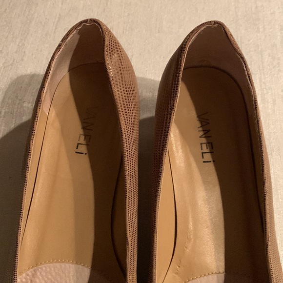 Vaneli Taupe Astyr Dress Pump - Picture 8 of 8